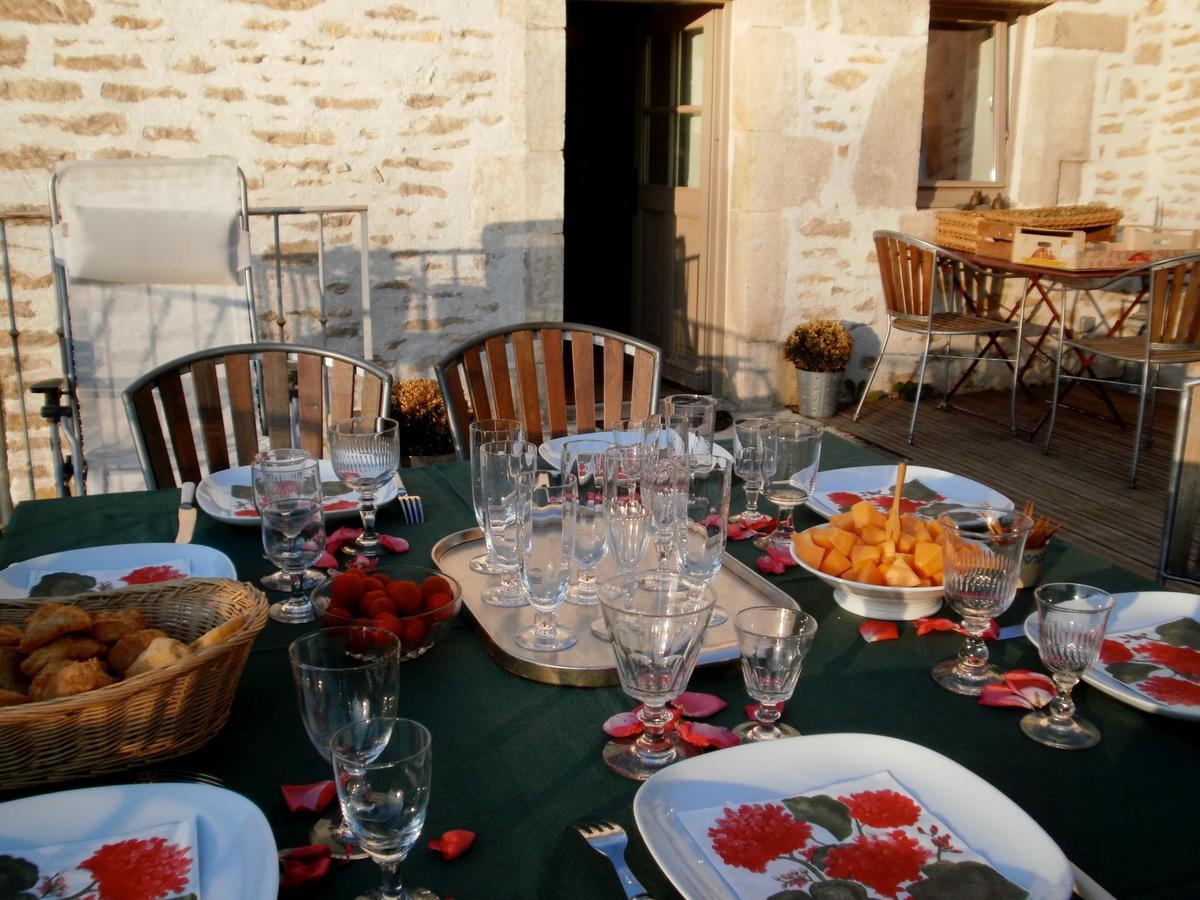 Val de la Nef Bed and Breakfast Joux-la-Ville Exterior foto